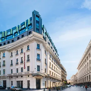 Hilton Garden Old Town Hotell
