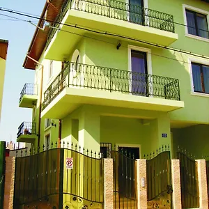 3* Hotel de apartamente Edera - Gazda Profesionista