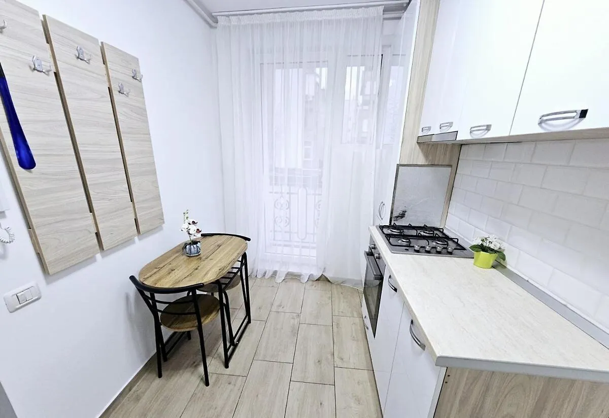 Modern & Cozy Studio Cismigiu Park - Pop6 Bucharest Apartment